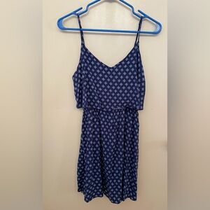 Divided H&M blue and white dress